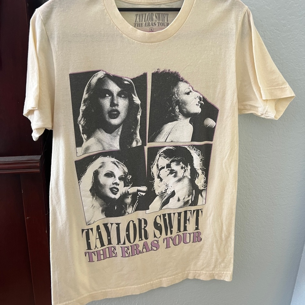 TAYLOR SWIFT | THE ERAS TOUR SPEAK NOW ALBUM T-SHIRT